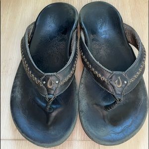 OluKai leather sandals